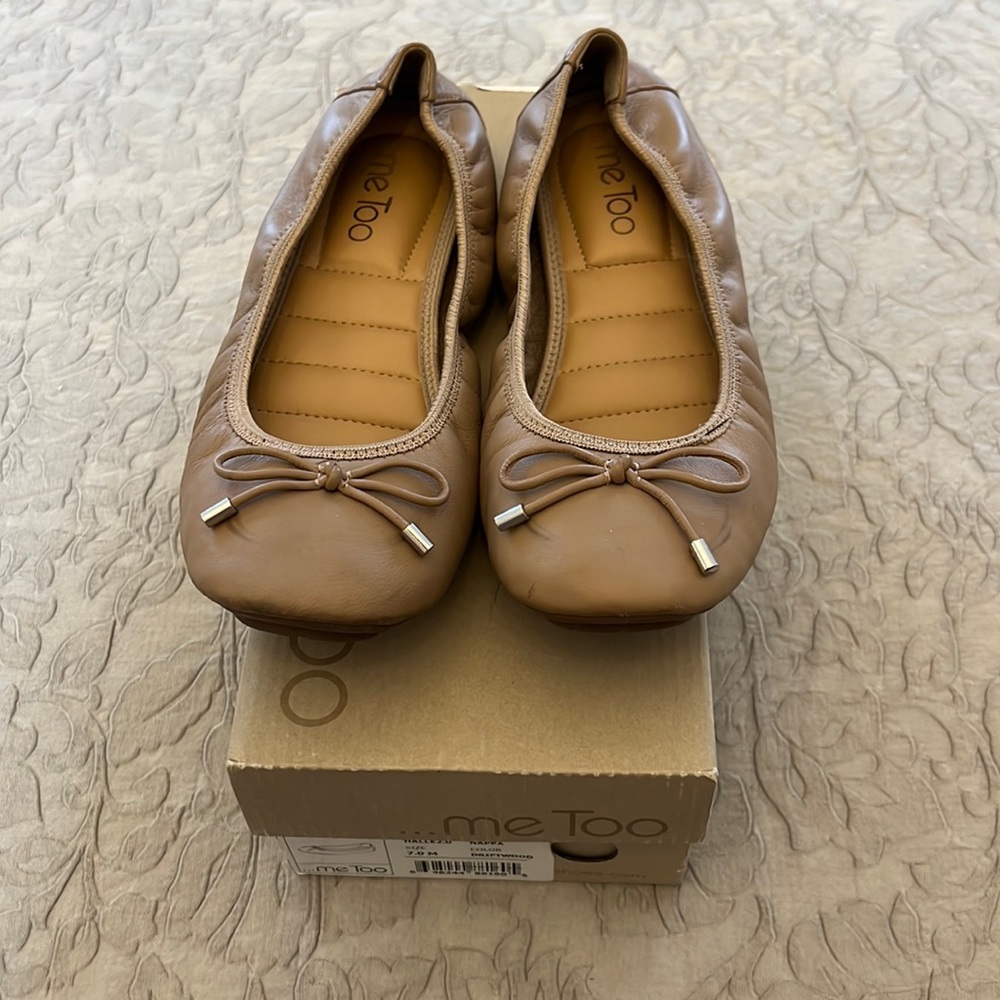 Tan flats